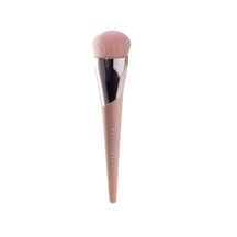 FULL-BODIED FOUNDATION BRUSH 110