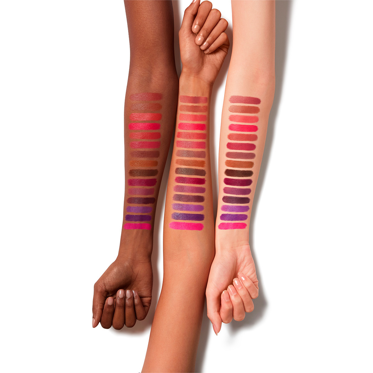 BE LEGENDARY PRIME & PLUSH LIPSTICK (LABIAL)