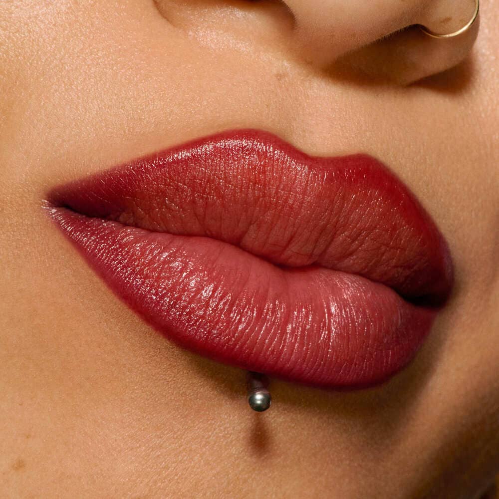 M&middot;A&middot;C LIPGLAZER GLOSSY LINER (DELINEADOR DE LABIOS GLOSSY)