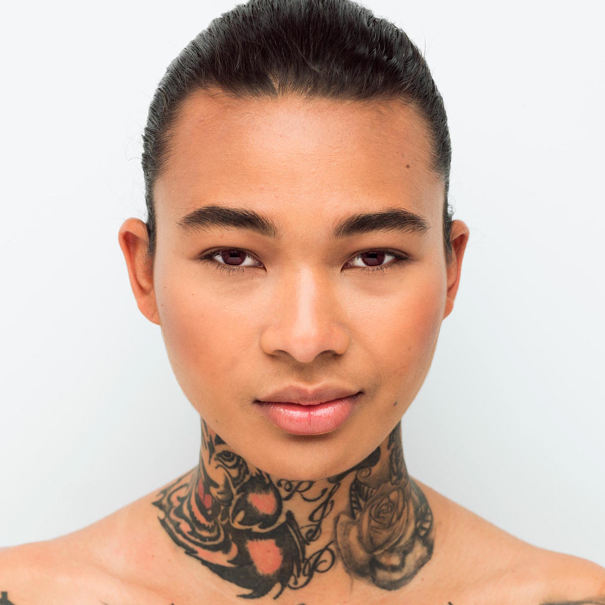 STUDIO SKIN 24 HOUR HYDRA FOUNDATION (BASE DE MAQUILLAJE HIDRATANTE DE LARGA DURACI&Oacute;N)