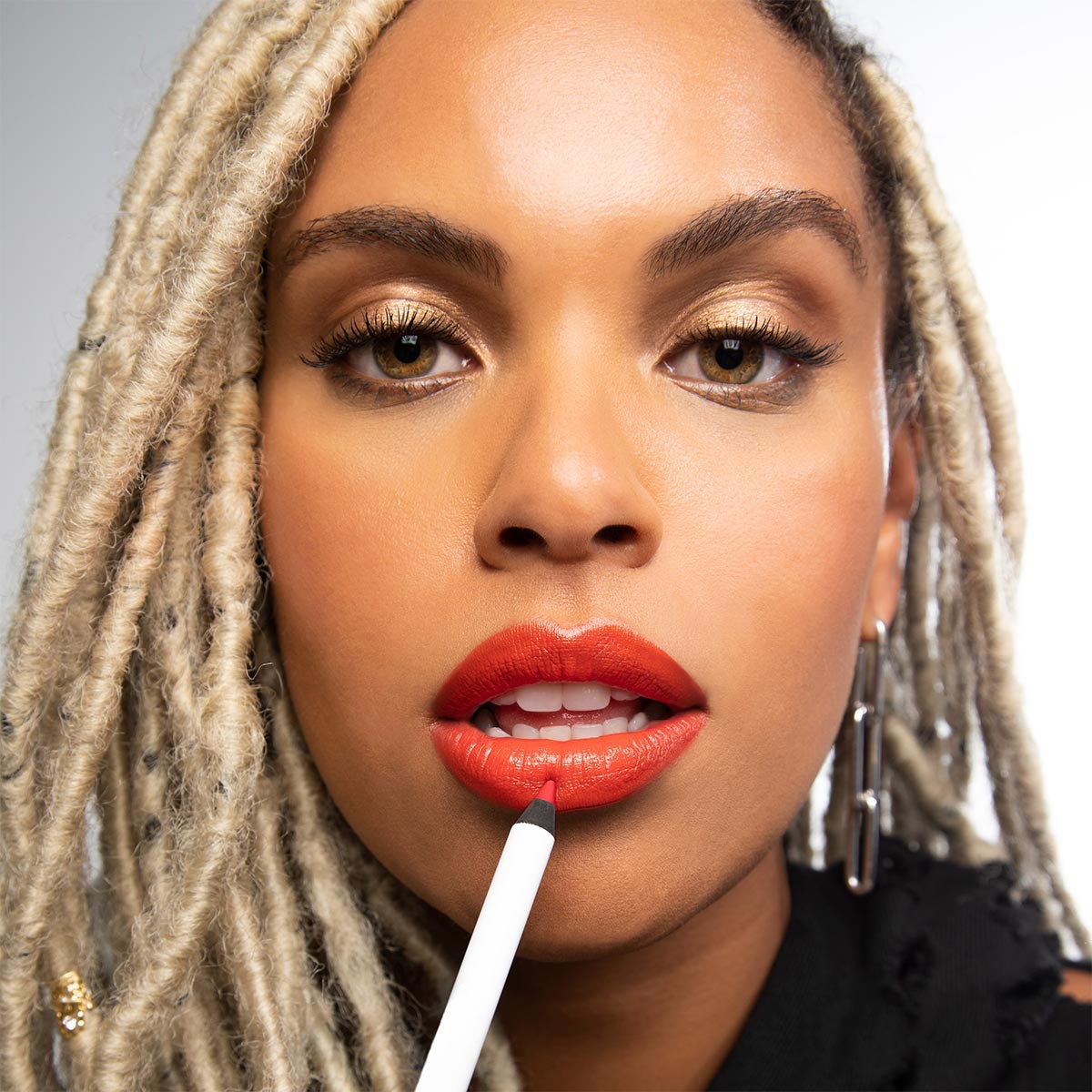 BE LEGENDARY LINE & PRIME PENCIL (DELINEADOR PARA LABIOS)