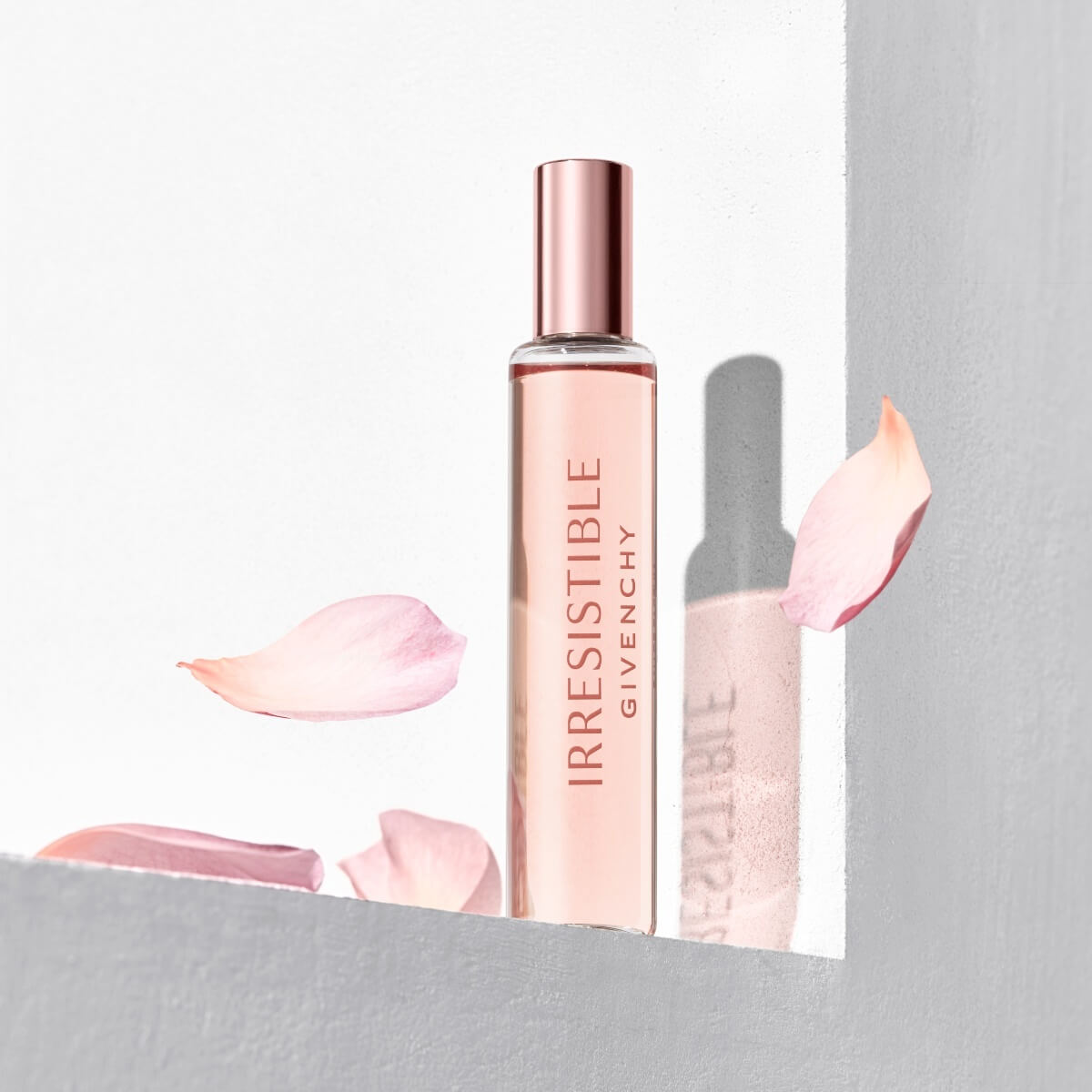 IRRESISTIBLE EAU DE PARFUM ROLL ON (PERFUME DE BOLSILLO)