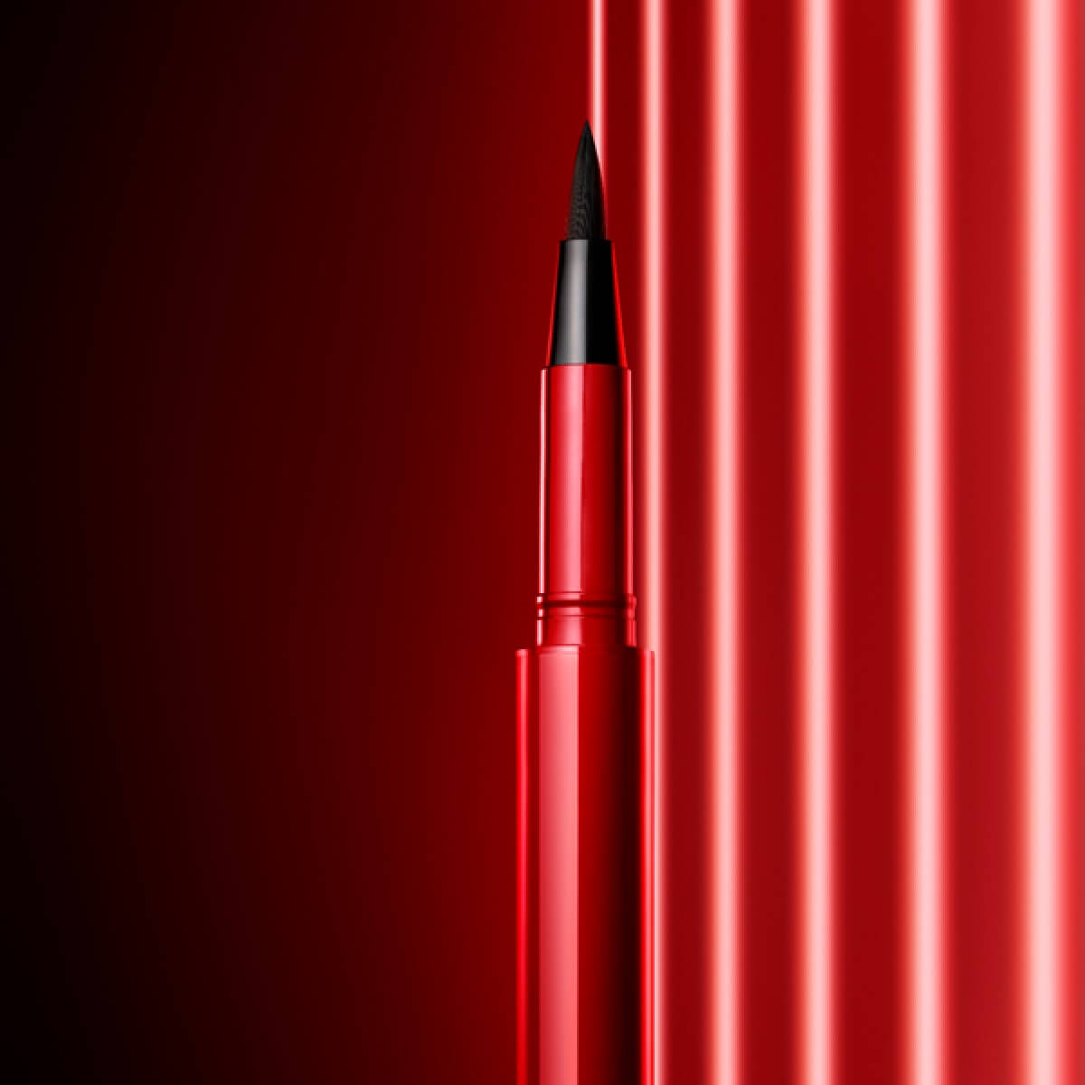 CLIMAX LIQUID EYELINER (DELINEADOR DE OJOS)