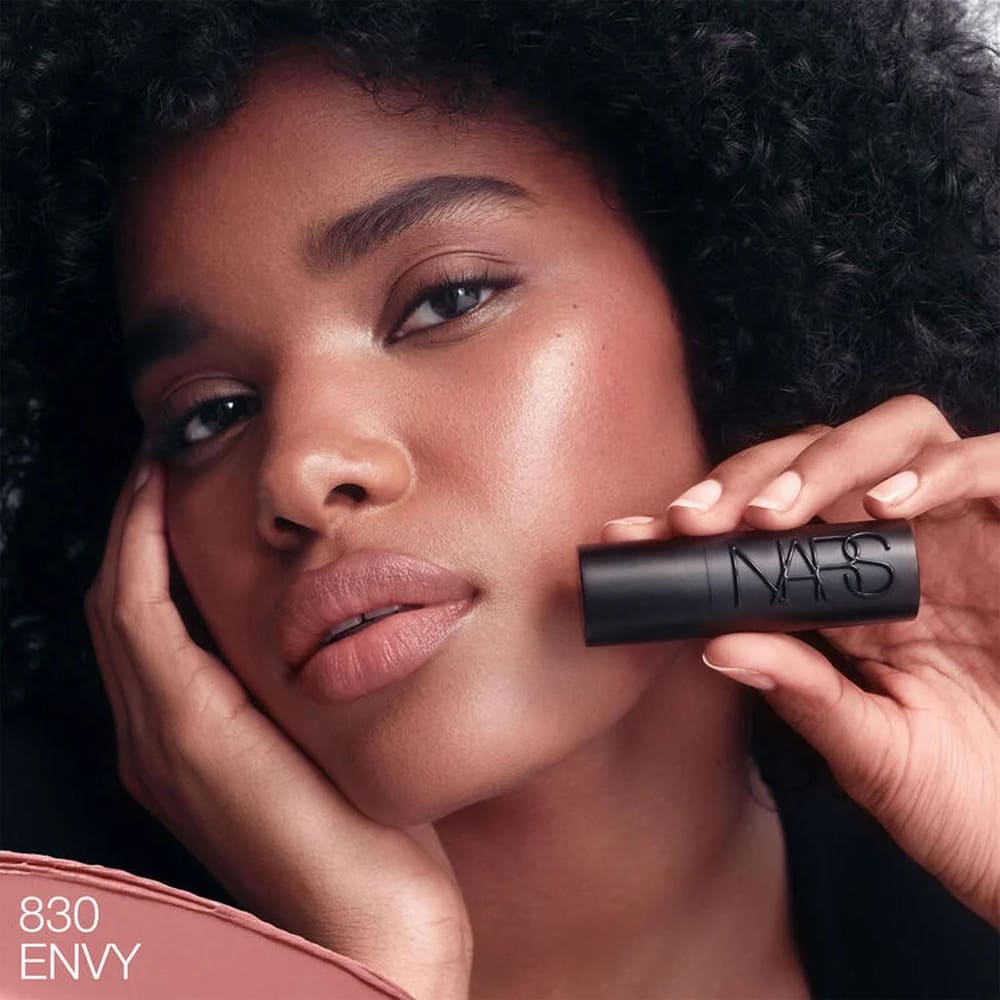 EXPLICIT LIPSTICK DEVIOUS (LABIAL EN BARRA)