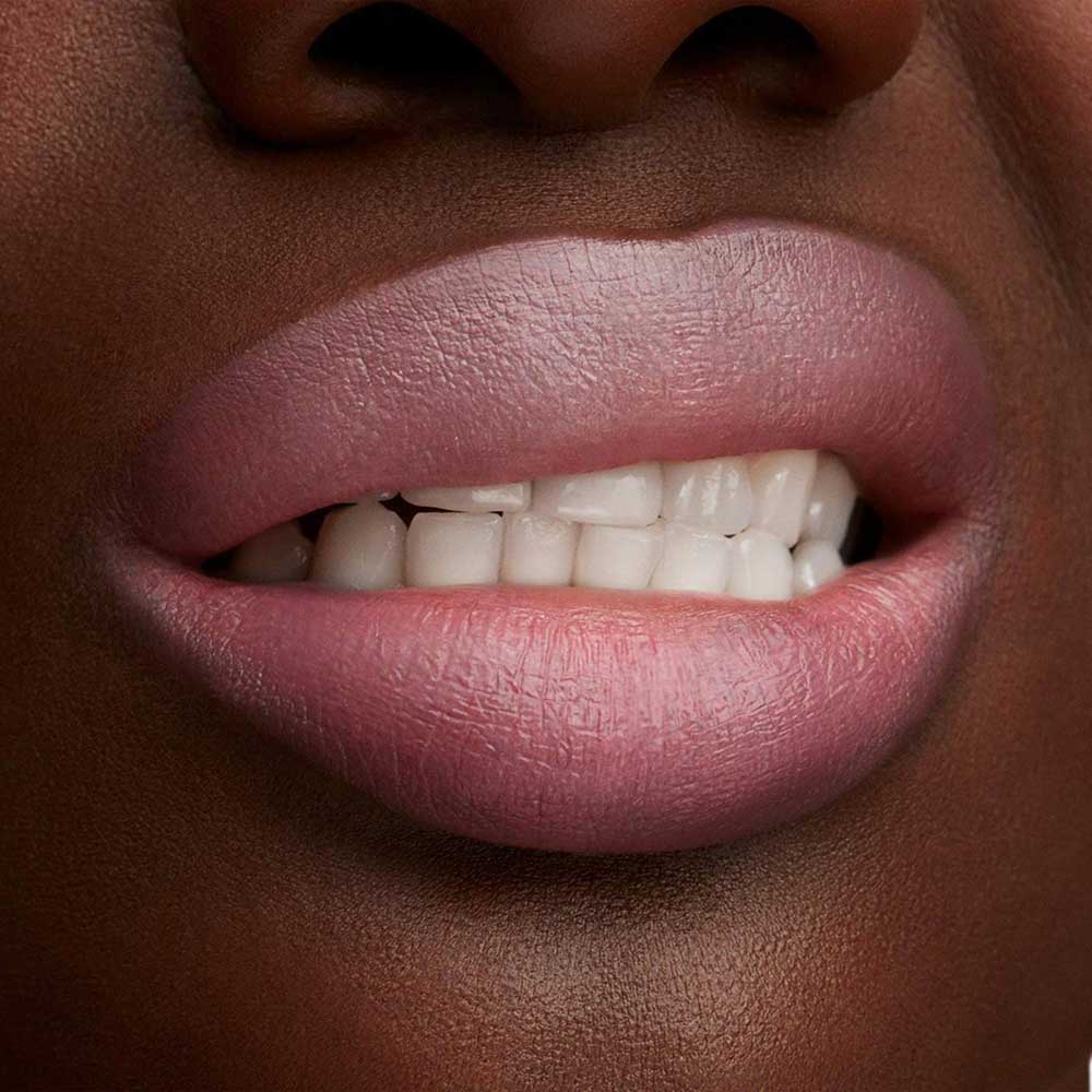 LUSTREGLASS LIPSTICK (LABIAL GLOSS HIDRATANTE BRILLO ESPEJO)