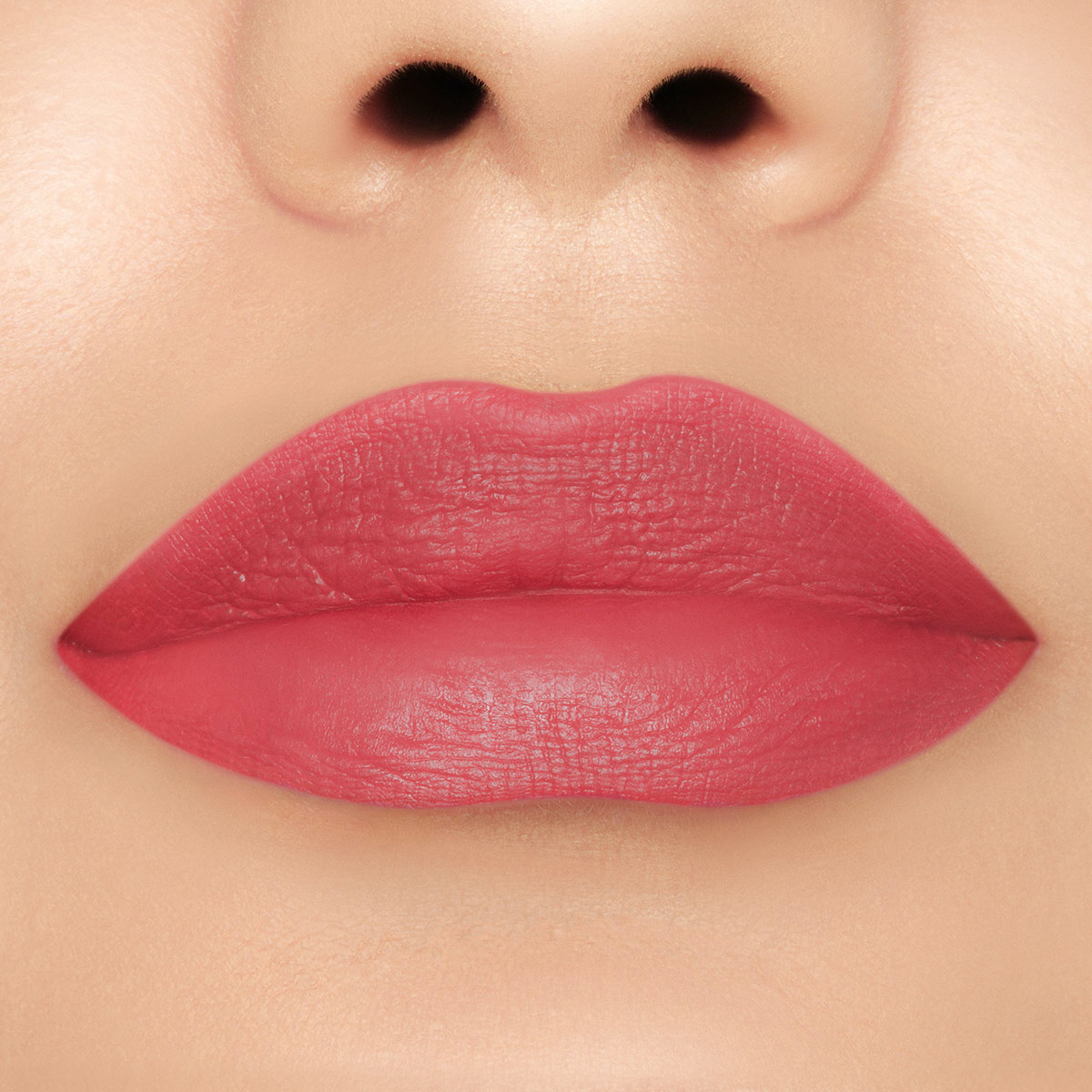 LIP INJECTION LIQUID LIPSTICK (LABIAL L&Iacute;QUIDO SEMI-MATE CON EFECTO VOLUMINIZADOR)