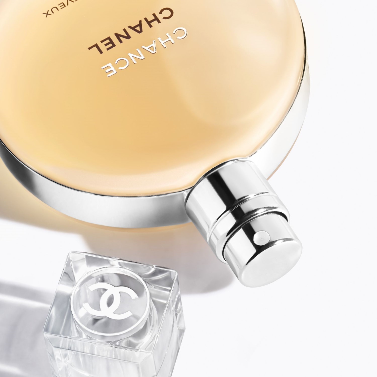 PERFUME PARA EL CABELLO