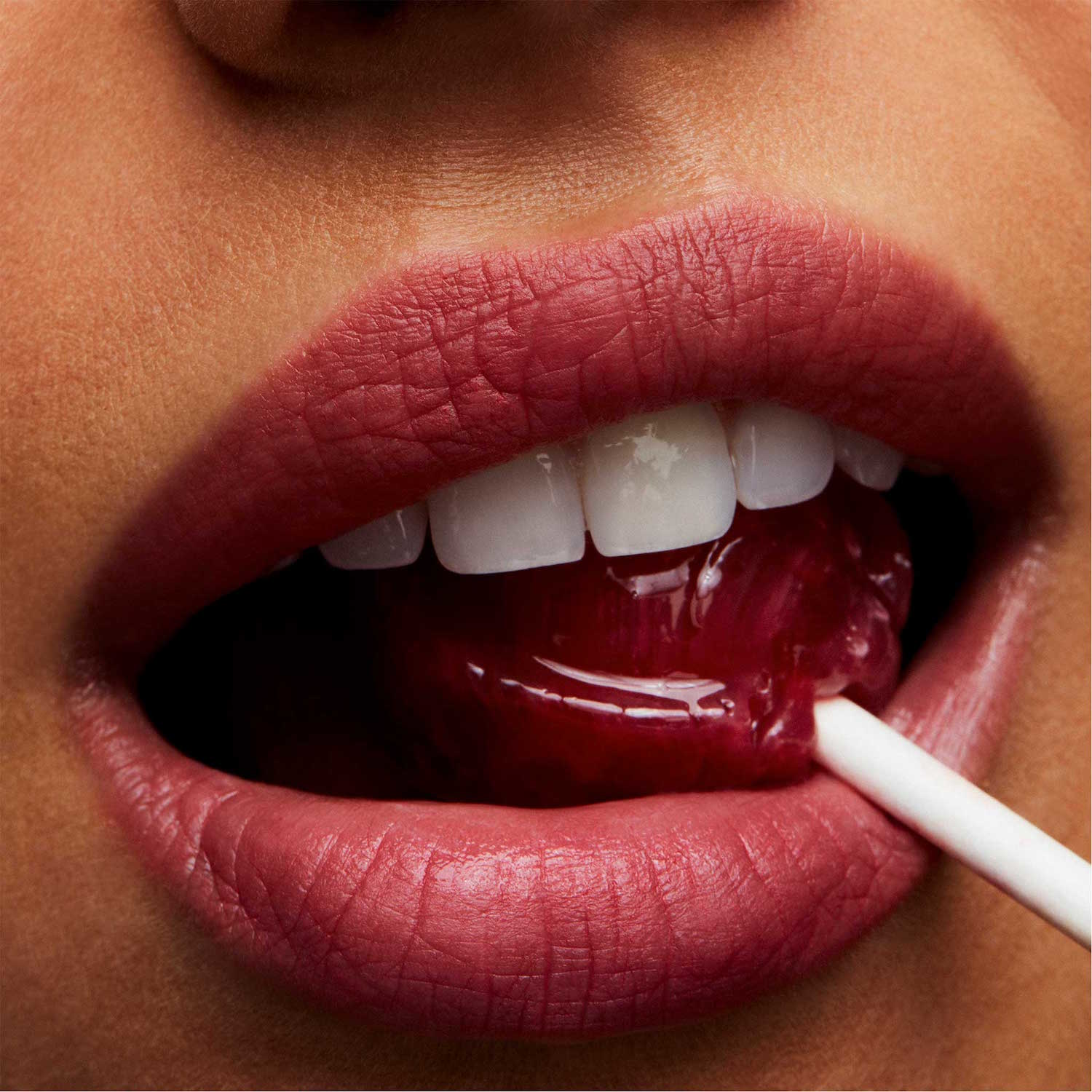 POWDER KISS LIPSTICK SEXY, BUT SWEET (LABIAL)